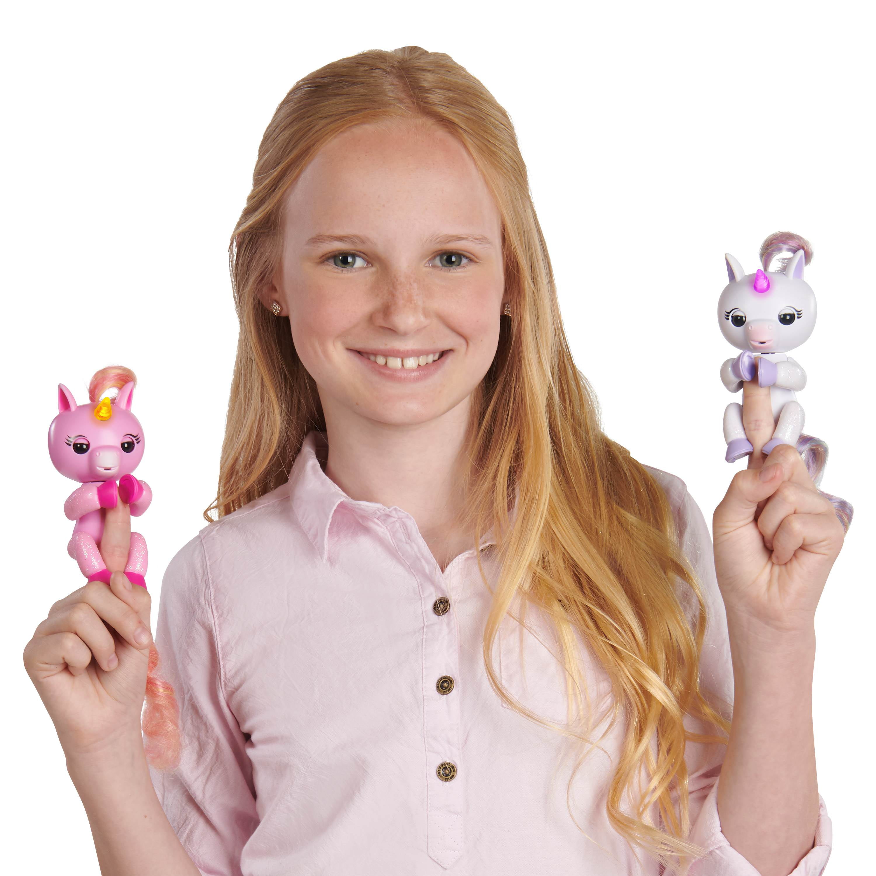 Jojo Light Up Unicorn Fingerlings WooWee Friendly Interactive Toy 