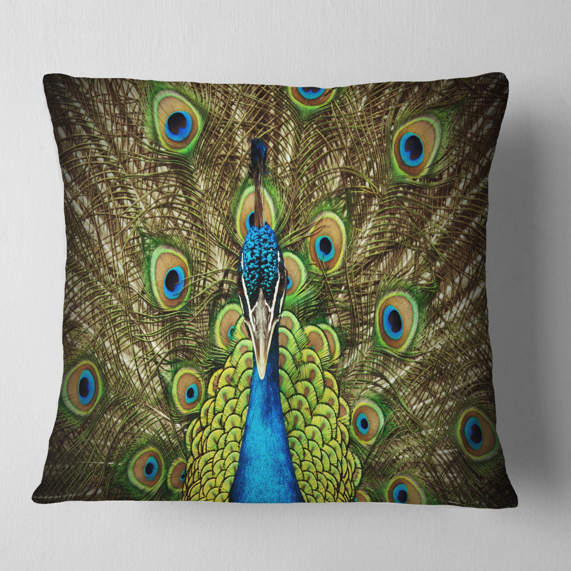 Designart Grand Peacock - Animal Throw Pillow - 18x18