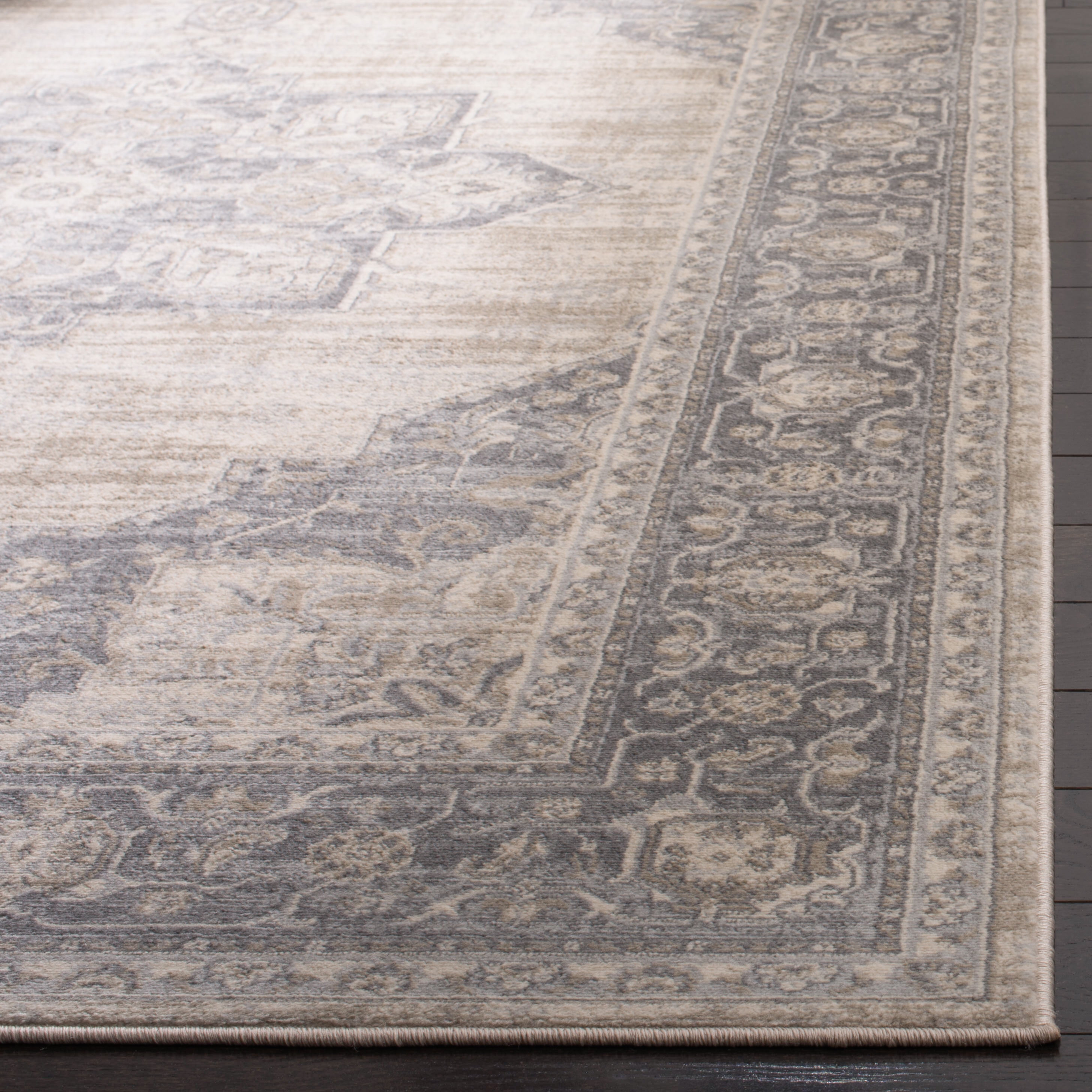 SAFAVIEH Brentwood Salah Oriental Area Rug, Cream/Gray, 6' x 9'