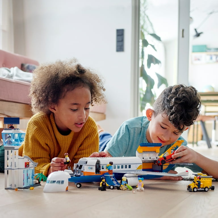 Lego city passenger airplane 60262 sale