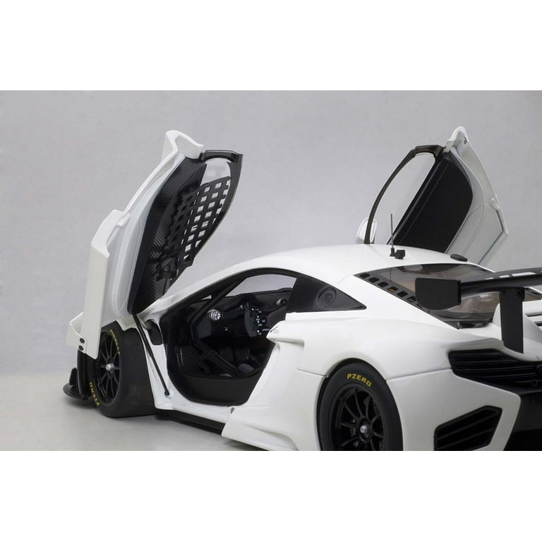 Mclaren 12C GT3 White 1/18 Diecast Model Car by Autoart