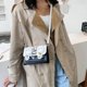 thumbnail image 1 of Bolsos de hombro pintados con Graffiti para mujer PU con hebilla Likrtyny de cinturón de cuero bolso de hombro pequeño cuadrado informal cruzado con solapa nuevo, 1 of 9