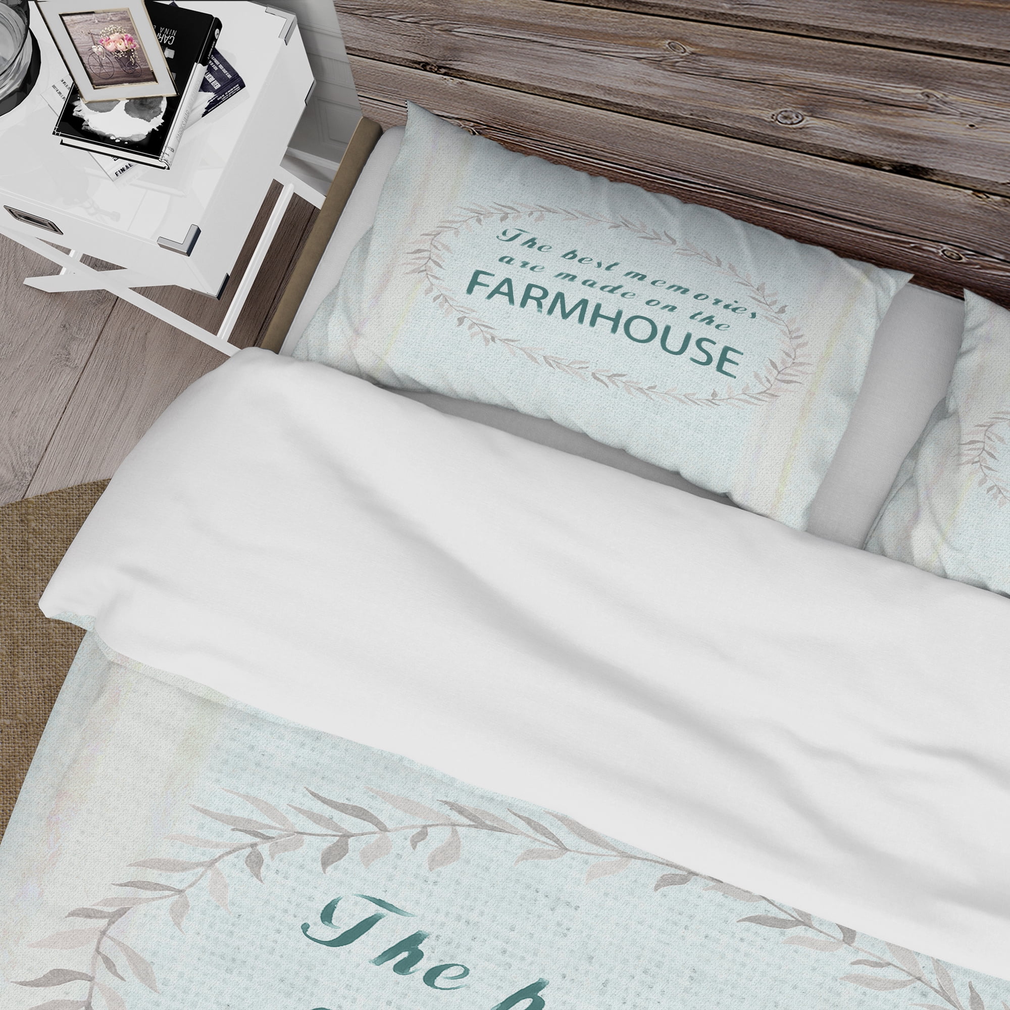 Designart 'Farmhouse Florals XVI' Farmhouse Duvet Cover Set