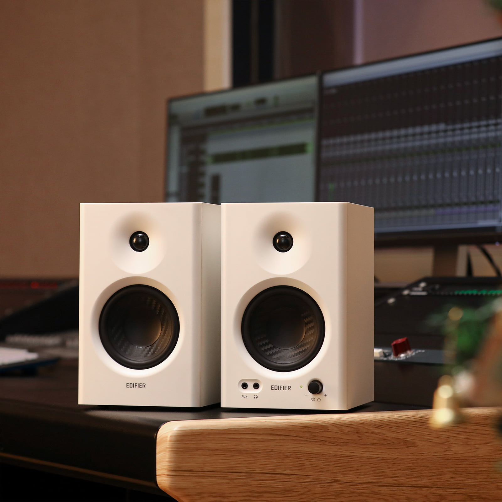 Edifier MR4 Powered Studio Speakers, 4" Active Monitor - White (Pair) - Walmart.com