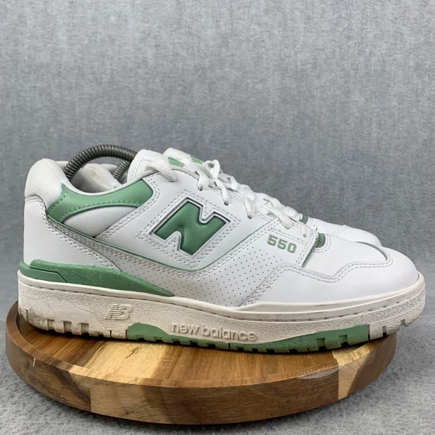 New Balance 550 Shoes Mens Size 8.5 White Sneakers Mint Green Athletic Casual