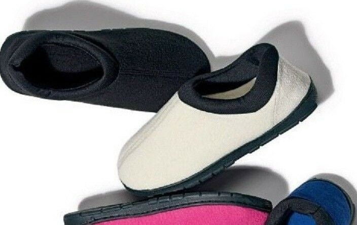 Avon New Women�s Ivory Slippers House shoes Size 56