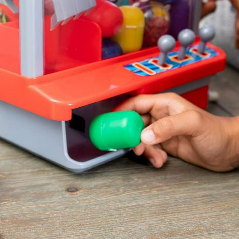 Electronic arcade outlet claw machine