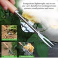thumbnail image 3 of Herramienta de jardinería: Desmalezador de acero inoxidable con mango de madera, ideal para eliminar malezas en jardines pequeños y césped, resistente y fácil de usar., 3 of 7