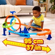 Hot Wheels Stunt Tracks Rapid Launch Cyclone Track Set & 1:64 Scale Die-Cast Toy Car
