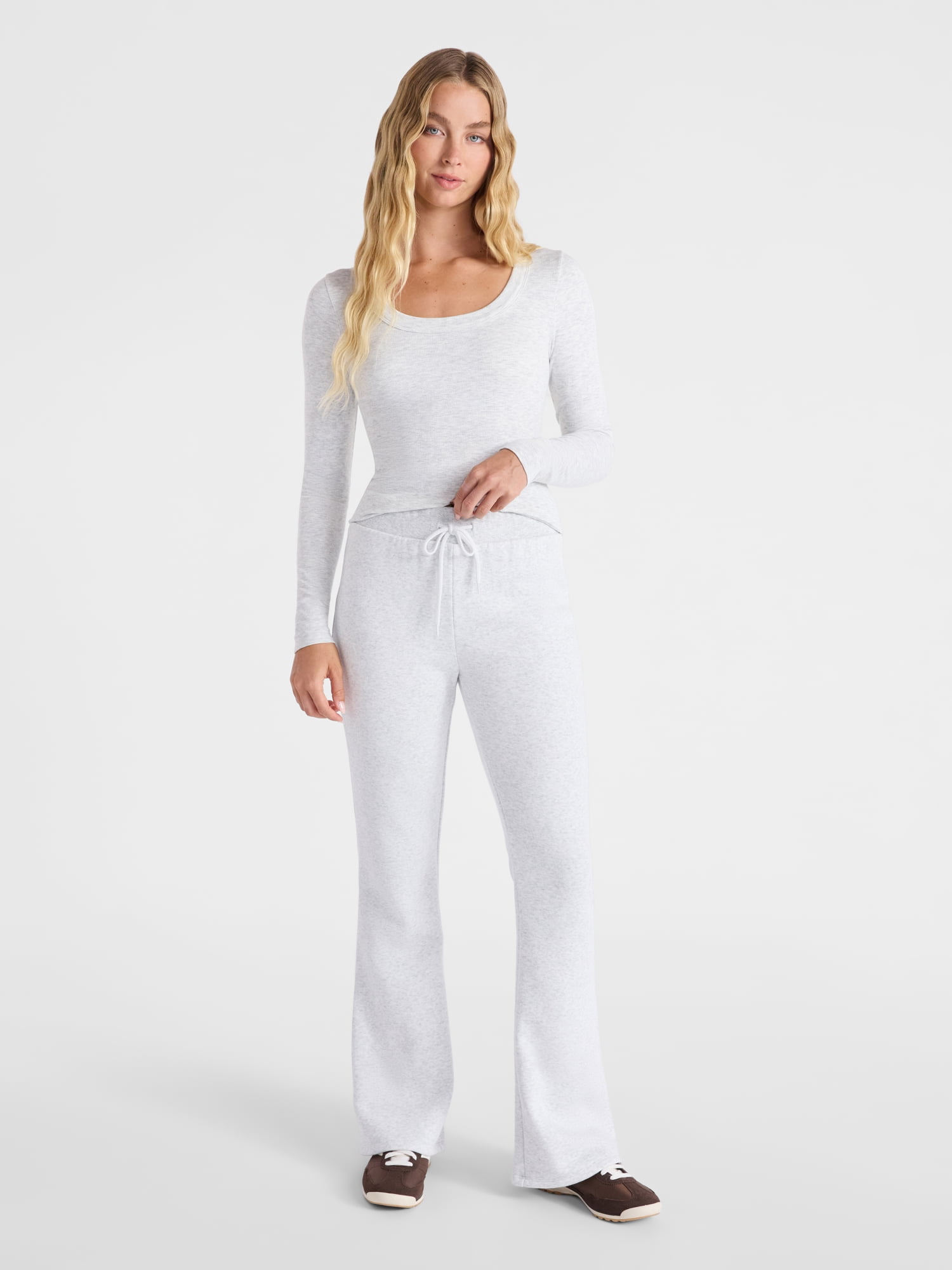 No Boundaries Fleece Flare Pants, 31.5” Inseam, Women’s