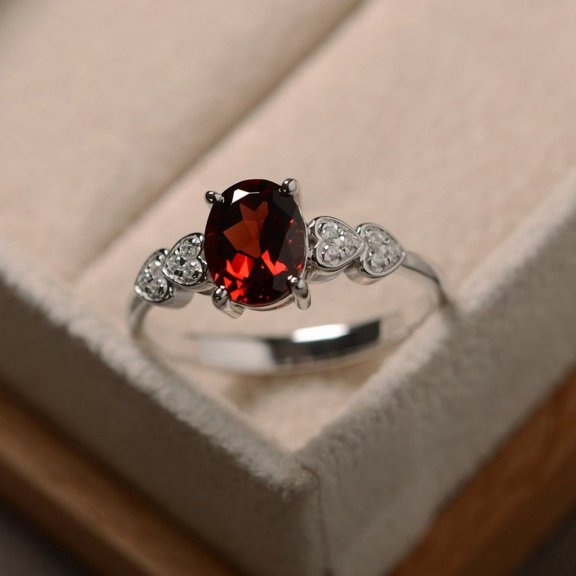 Natural Red Garnet 925 Sterling Silver Ring, Gift for Her, Engagemant Ring, Birthstone Rings for Women, Gift For Her