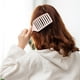 thumbnail image 3 of Peine de Nylon Suave con Agujero Colgante, Ideal para Estilizar y Masajear el Cabello, Diseño Ergonómico y Material Duradero, Color Rosa, Compacto y Fácil de Almacenar., 3 of 6