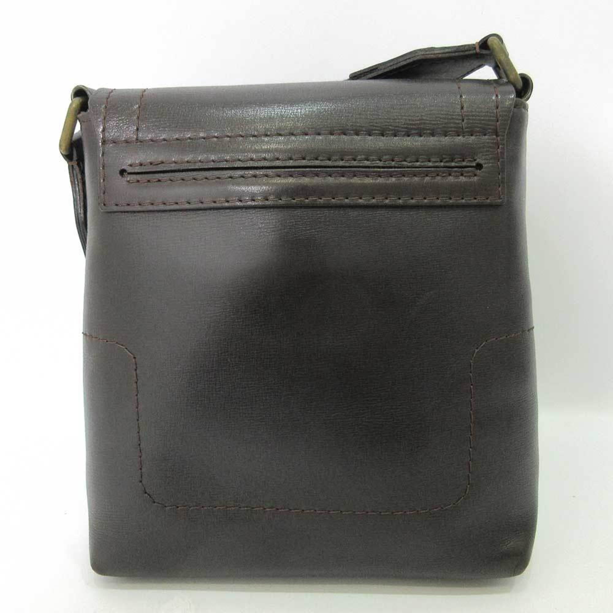 Privé Porter - Louis Vuitton wicker and leather Capucines BB Musette bag  🐜🍓🍴#picnic #louisvuitton #kellypicnic #priveporter