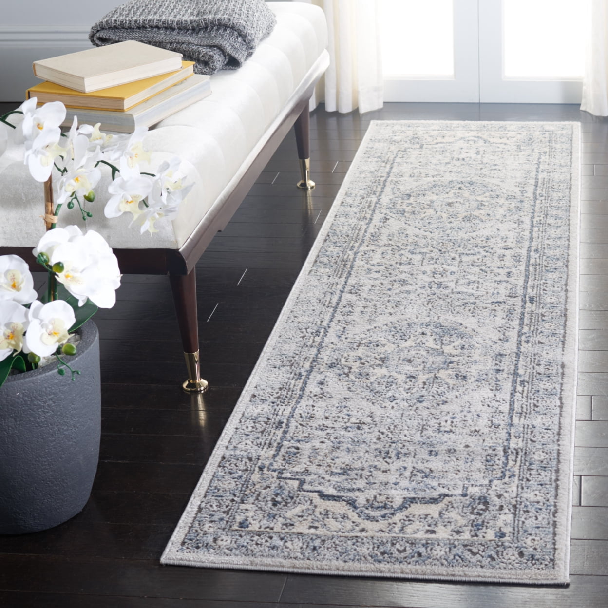 SAFAVIEH Martha Stewart Dacota Oregon Area Rug, Light Blue/Ivory, 5'1" x 7'6"