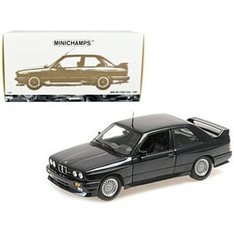 Minichamps 110025221 2016 BMW M4 GTS with Carbon Top Wheels