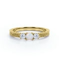 thumbnail image 4 of JeenMata Anillo de Compromiso Trilogía de Diamantes, Ópalo Arcoíris Redondo 1 ct y Moissanita, Filigrana Tallada y Baño de Oro Amarillo 18 K sobre Plata, 4 of 6