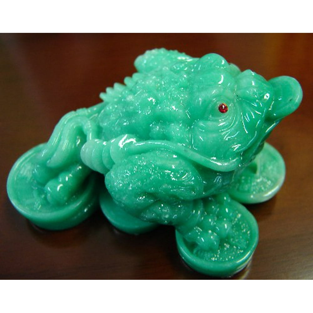fat frog statue