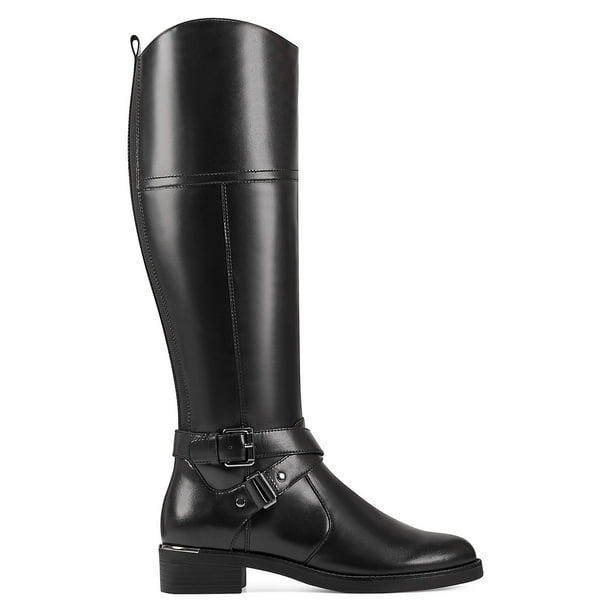 bandolino flat boots