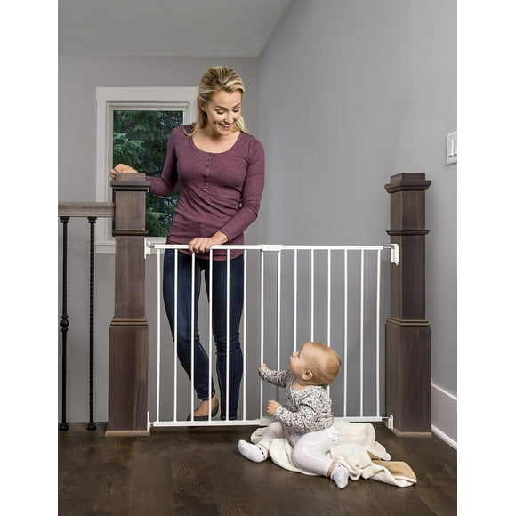 Barrière de sécurité en métal haut d'escalier