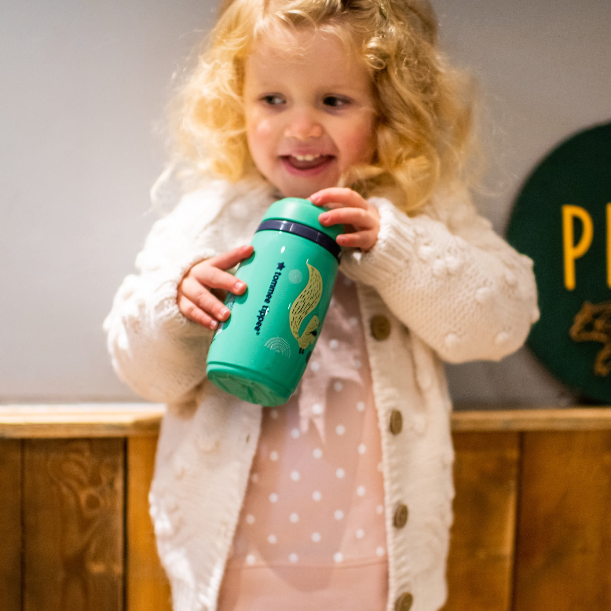 Tommee Tippee Insulated Sippy Cup (9oz, 12+ Months, 1 Count) Antimicrobial Tech | Spill-Proof, Shake-Proof