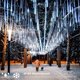 thumbnail image 4 of Guirnalda de luces LED de 8 tubos para lluvia de meteoritos, guirnalda de luces LED para calle, impermeable, para exteriores, jardín, decoración navideña y festiva, 4 of 5