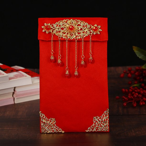 Sobre de tela rojo para boda convertido en obsequio de compromiso con té Sello de brocado bordado en metal