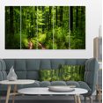 thumbnail image 1 of Verdure Fascinante dans une Forêt Sauvage - Impression sur Toile de Forêt, 1 of 3