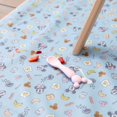 thumbnail image 3 of Splat Mat Bumkins Disney Baby, impermeable, 107 x 107 cm, con diseño de Mickey y Minnie, 3 of 6