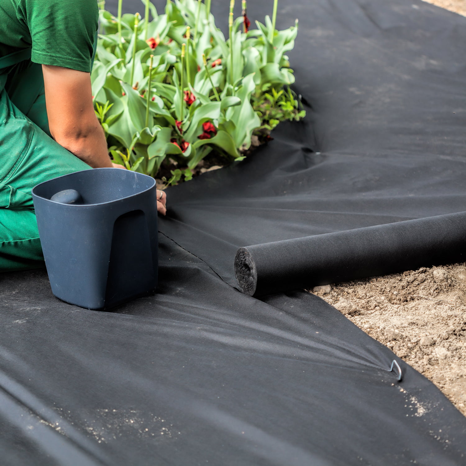Gekiwrrier 3Oz Weed Barrier Landscape Fabric Durable & Heavy-Duty Weed Block Gardening Mat Black 3 x 50ft Non Woven Weed Control 
