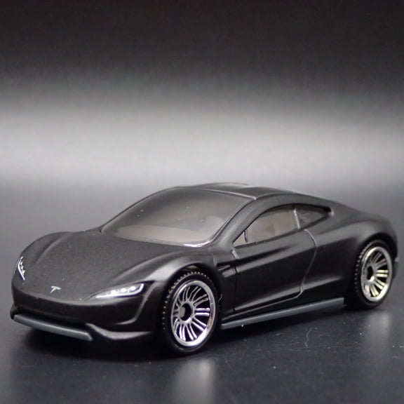 Open Box TESLA ROADSTER CONCEPT BLACK 1:64 SCALE COLLECTIBLE DIORAMA DIECAST MODEL CAR