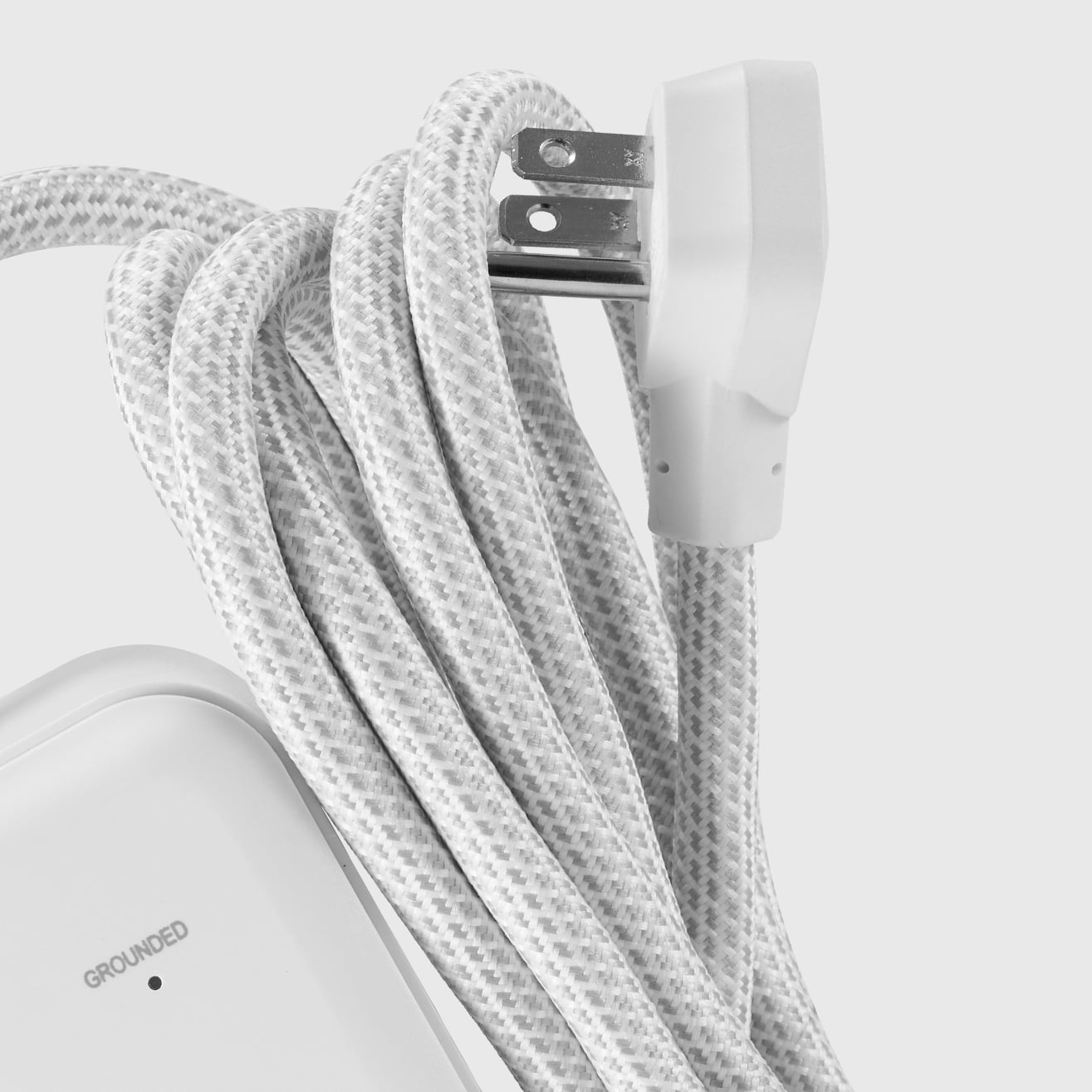 Hyper Tough USB Power Strip Surge Protector, 12 Outlet, USB Fast Charger, 10ft Extension Cord, White