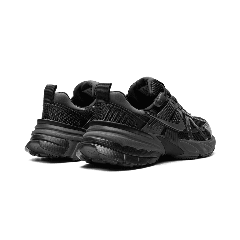 NIKE MENS V2K Run 