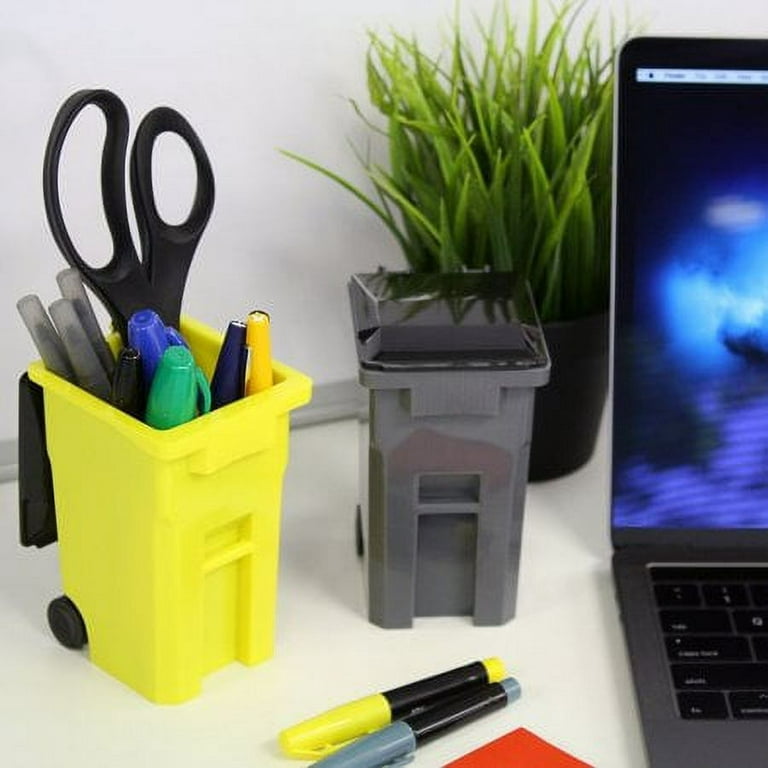 TOYMYTOY Office Trash Can, Desktop Mini Trash Bin, Garbage Bin Set Pencil  Cup Holder with Lips & Wheels(4PCS)