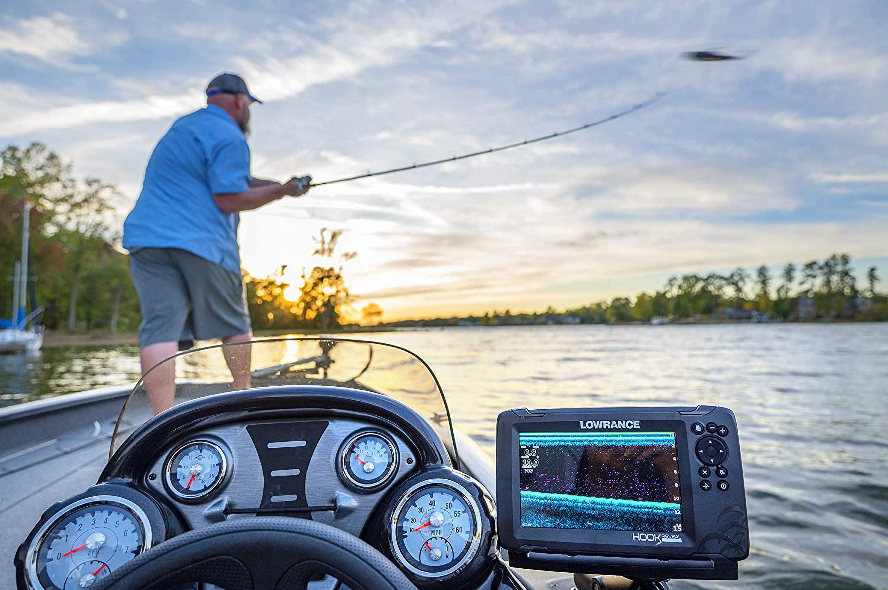 Lowrance HOOK Reveal 7 SplitShot - 7-inch Fish Finder with SplitShot  Transducer, Preloaded C-MAP US Inland Mapping 