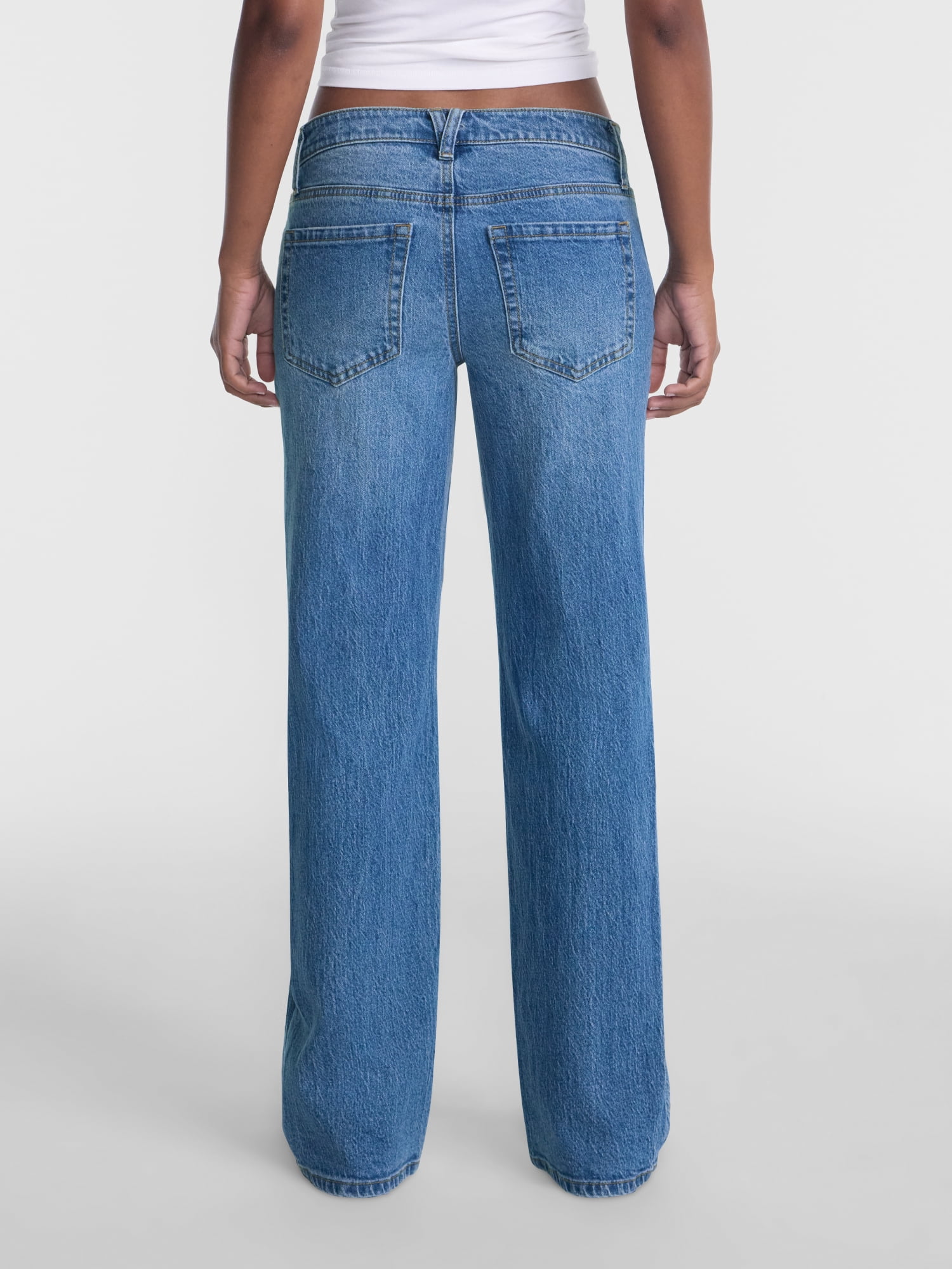 No Boundaries Low Rise Straight Leg Jeans, 31.5" Inseam, Women's Waist Sizes 00-20