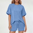 thumbnail image 2 of Conjunto de camiseta con mangas murciélago y pantalones cortos con cordón para mujer: diseño moderno, cintura ajustable, tejido suave, versátil para la playa o para estar por casa, 2 of 6