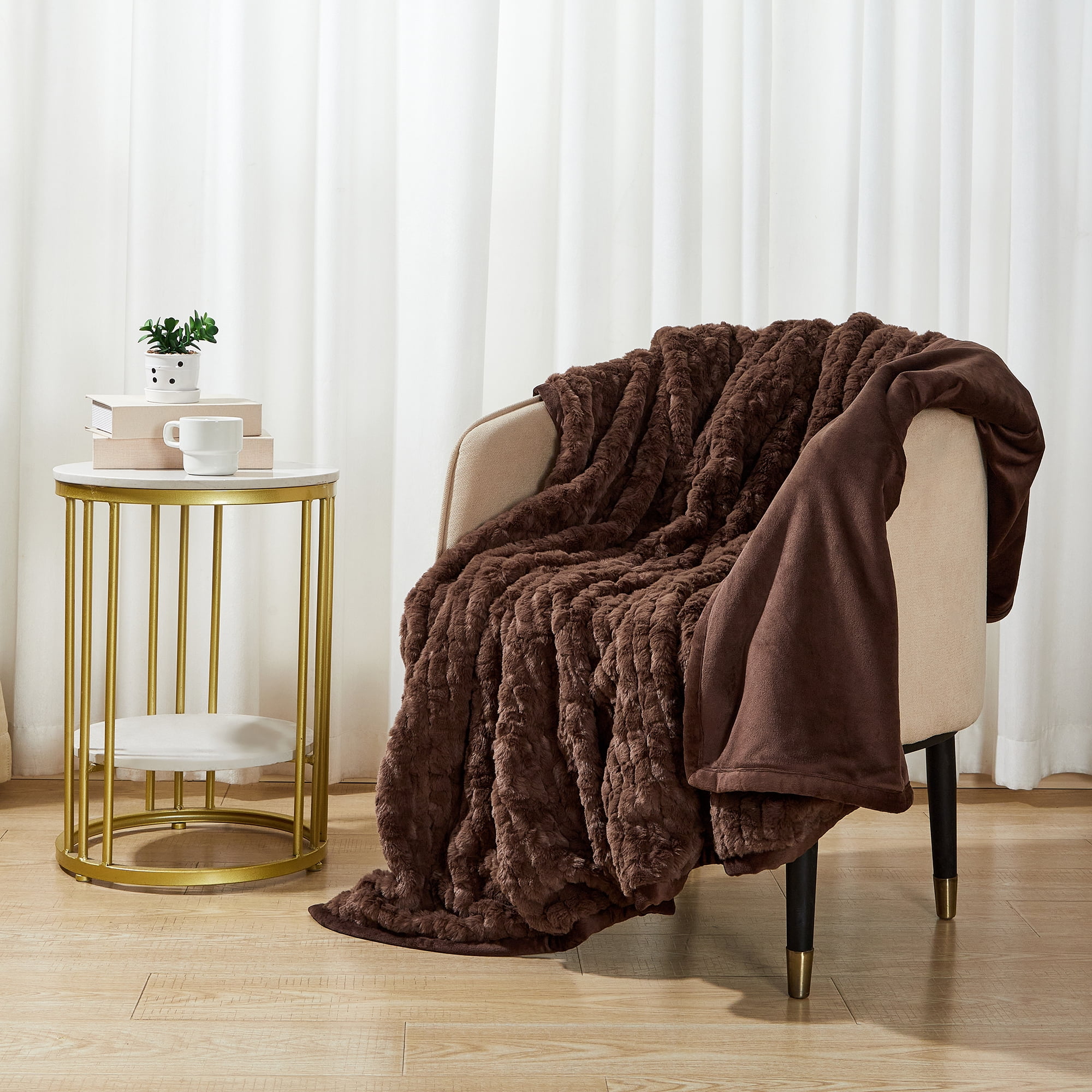 Better Homes & Gardens Brown Twisted Rib Faux Fur Throw, 50" x 72"
