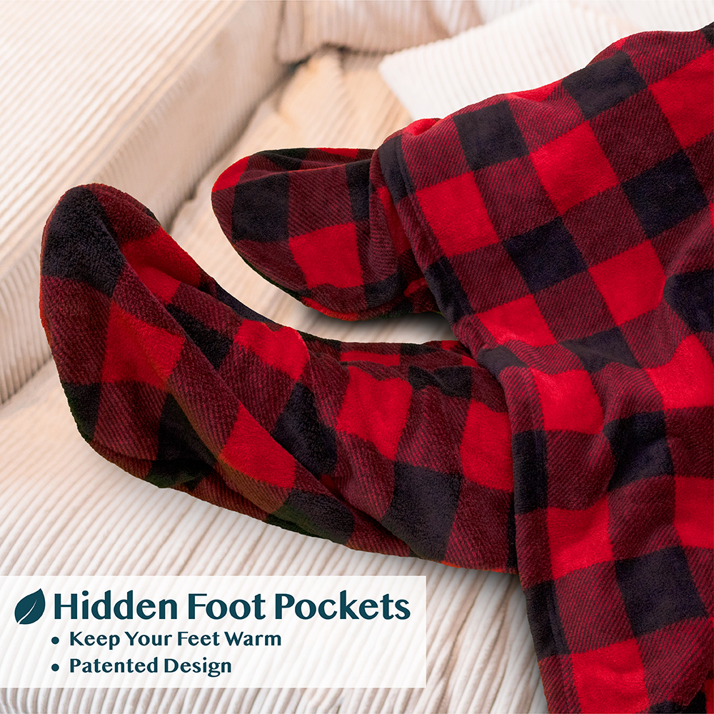 PAVILIA Fleece Blanket with Sleeves, Foot Pockets for Women Men Adults, Plush Wearable Blanket Throw Wrap, Warm Snuggle Blanket Robe, Cozy Gift Ideas Wife Mom, Checkered Red