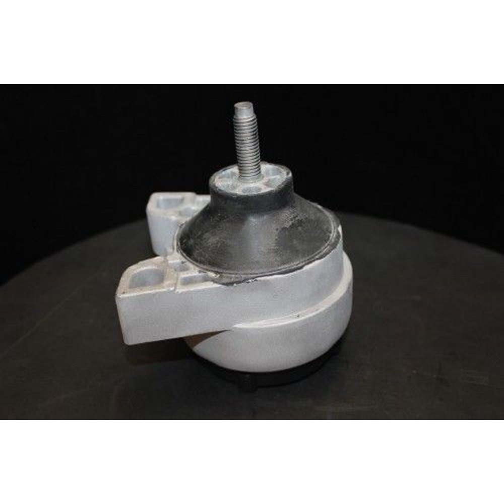 OE Replacement for 20002004 Ford Focus Front Right Engine Mount (Base