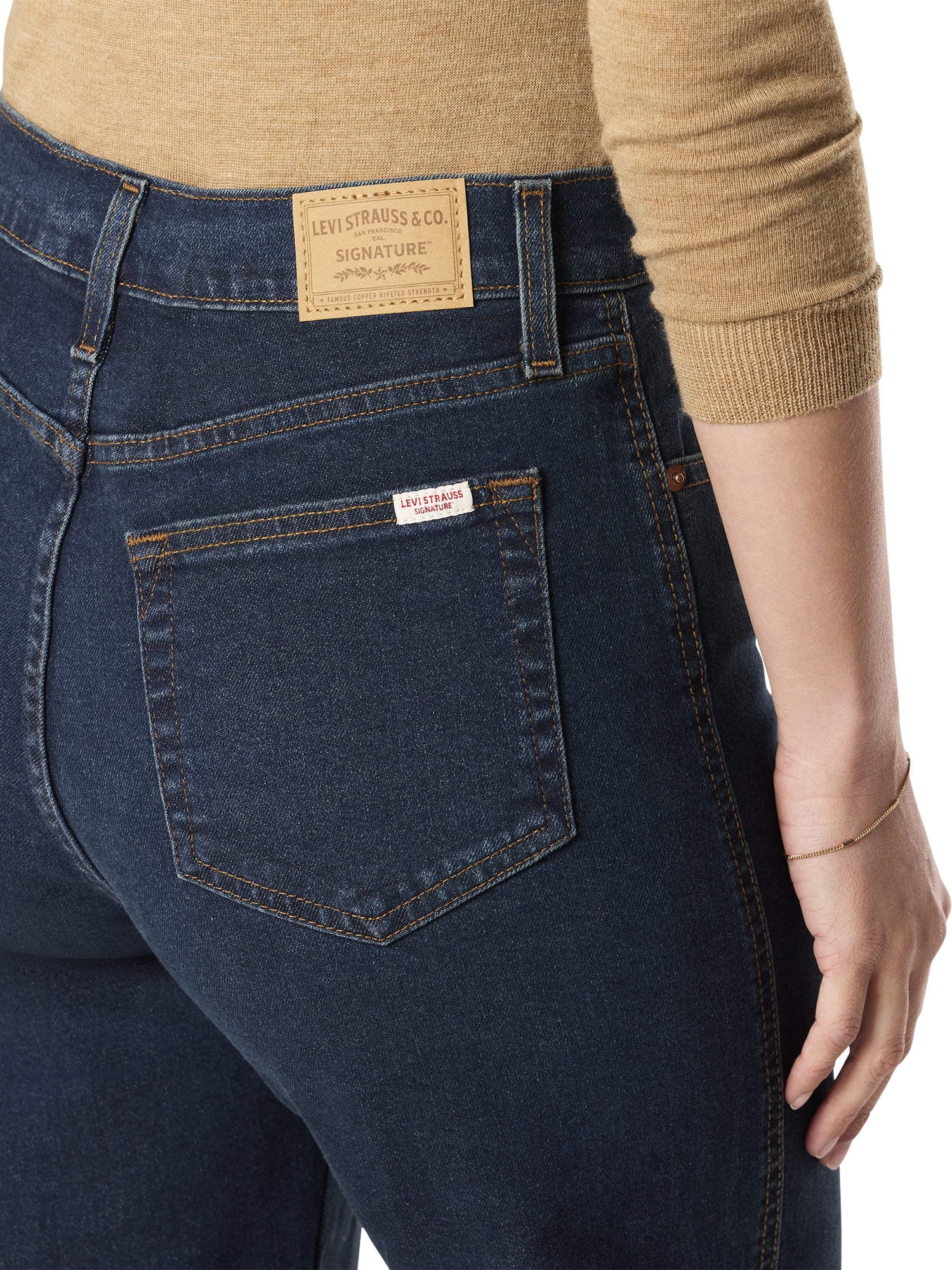 Levi Strauss Signature Women's and Women's Plus Vintage 90's Relaxed Straight Jeans