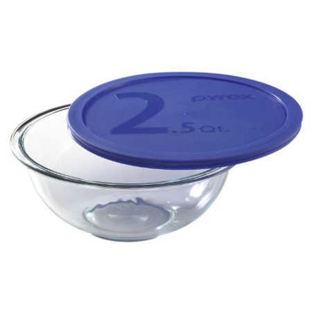 

Pyrex Smart Essentials 2.5 Qt Mixing Bowl with Blue Plastic Cover (Pack of 24)