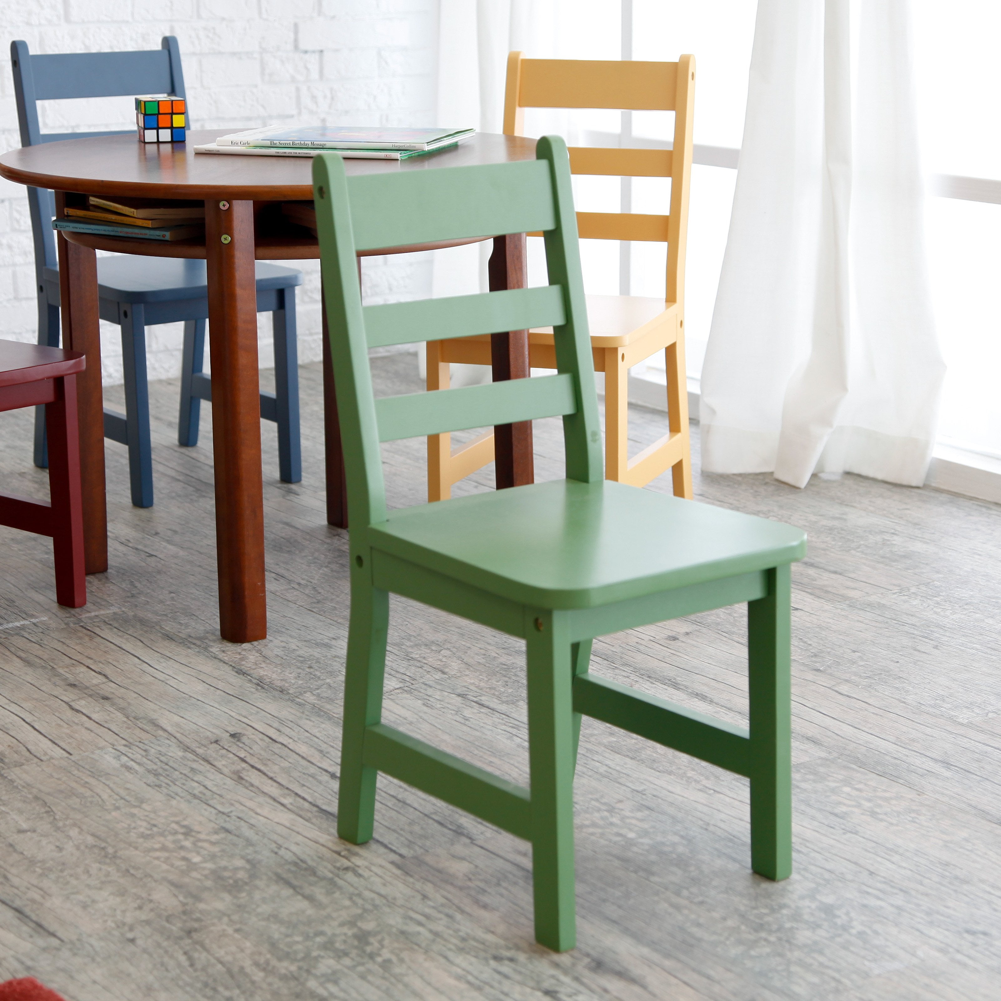 Lipper Childrens Walnut Round Table And 4 Chairs Com