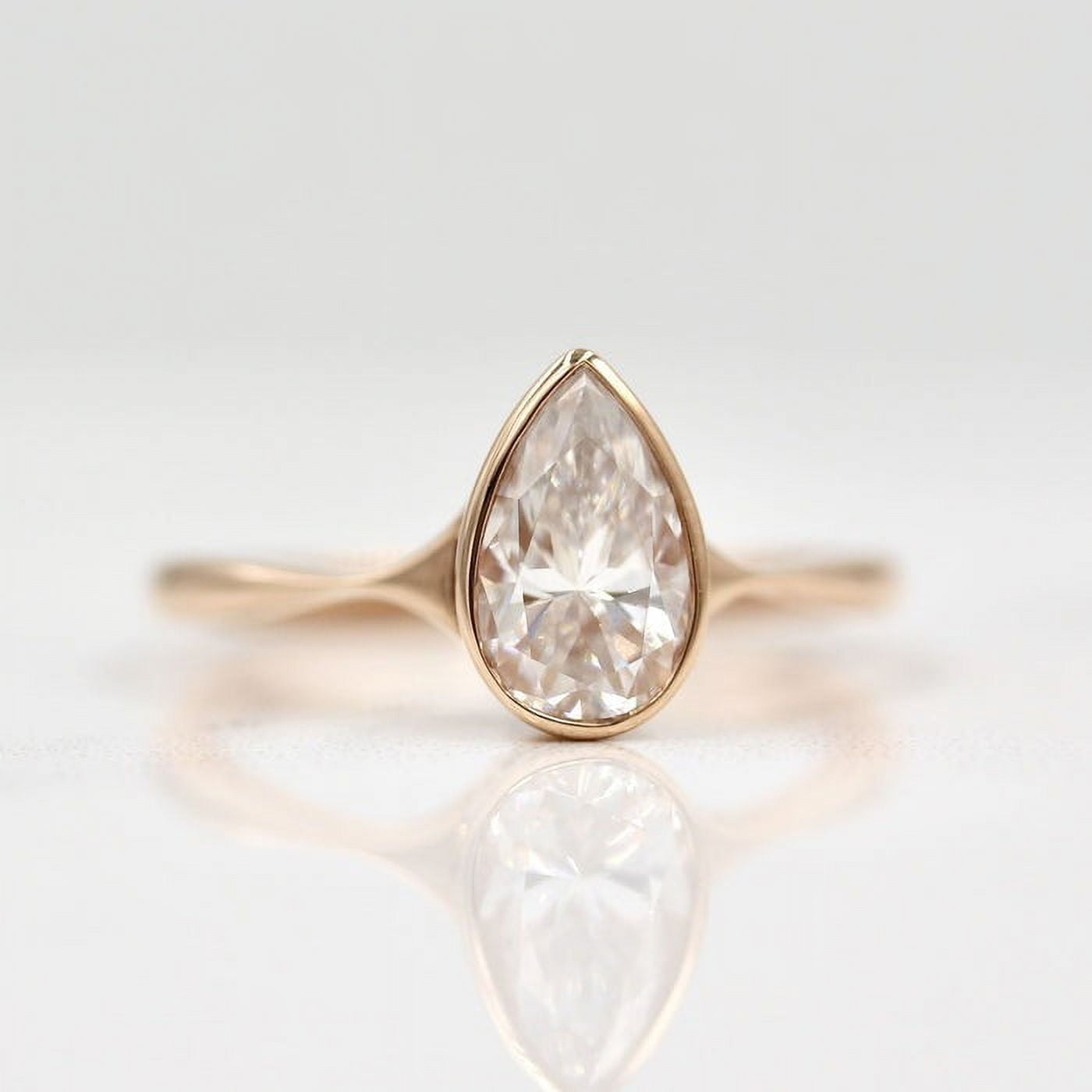 SOLITAIRE JEWELS 2.00CT Pear Moissanite Diamond Bezel Solitaire Engagement Ring 10k Rose Gold