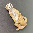 thumbnail image 2 of Imán de nevera 3D con forma de suricata de resina pintada a mano con forma de suricata, 2 of 3