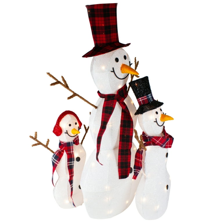 Festive snowmen at the Cornerstone Sonoma shopping complex and