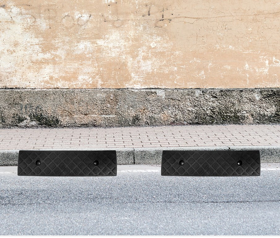 2 Pack 4'' Rise Rubber Curb Ramp Heavy Duty Loading Rubber Curb Ramps 22000lbs (10