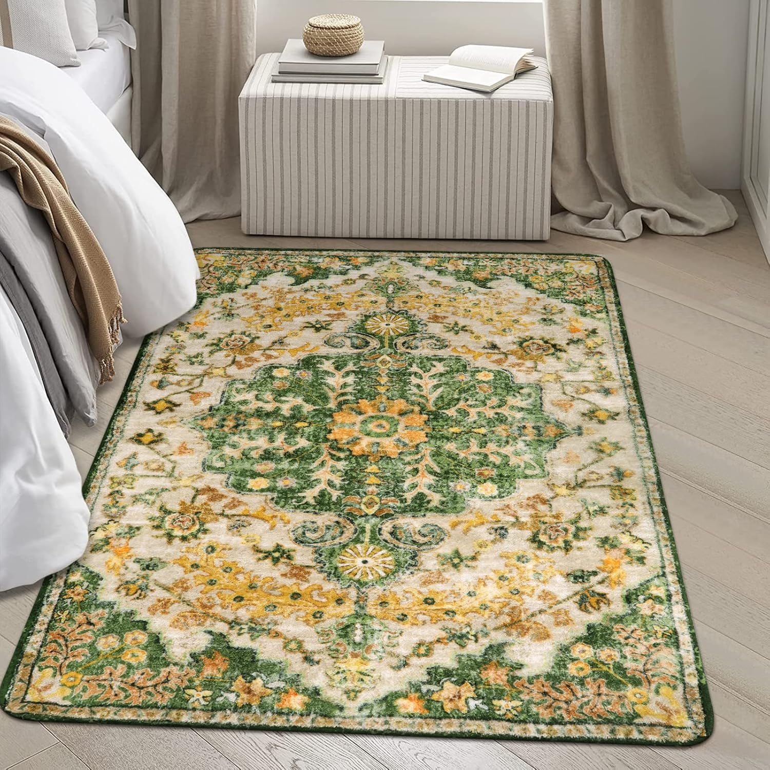 Wonnitar 4'x6' Bohemian Floral Medallion Area Rug,Oriental Distressed Bedroom Rug Country Vintage Faux Wool Indoor Throw Mat Non-Slip Washable Low-Pile Carpet for Bathroom Living Kitchen Laundry Room