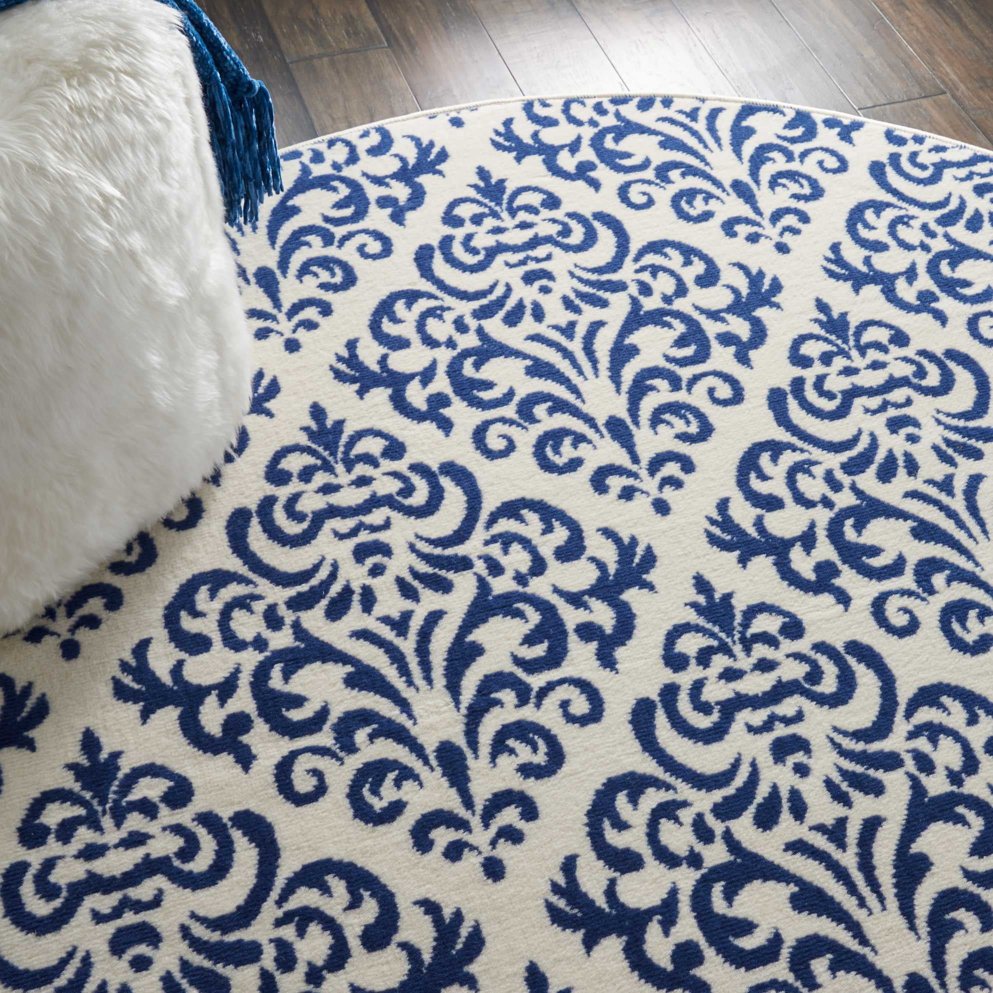 Vintage Damask Area Rug by Pinewood Grove