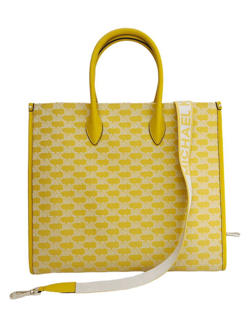 【送料&関税込】Golden  Logo Tote Bag MICHAEL MICHAEL KORS Women's Voyager Medium Crossgrain