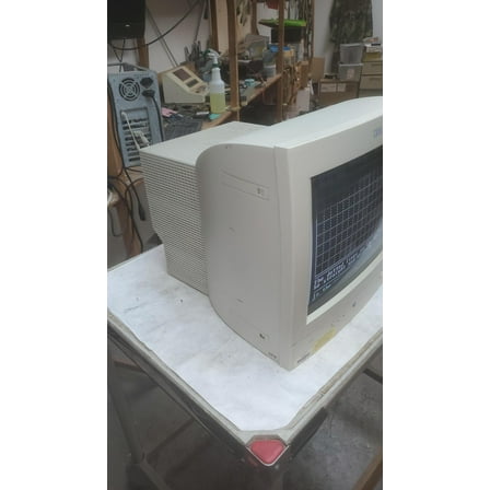 IBM G-72 17-inch CRT Monitor - Reliable Display Solution